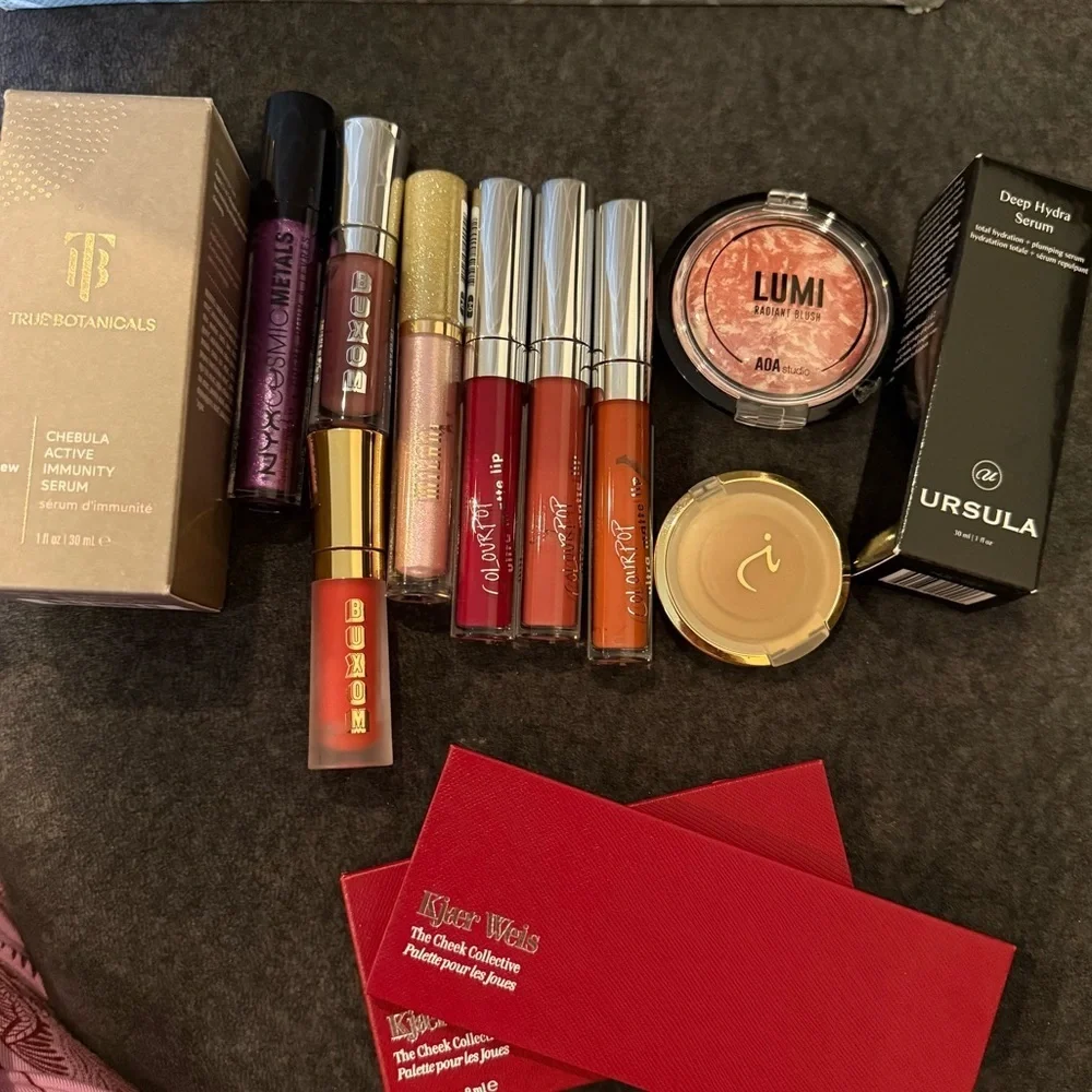 12 Piece Makeup and Skincare Bundle